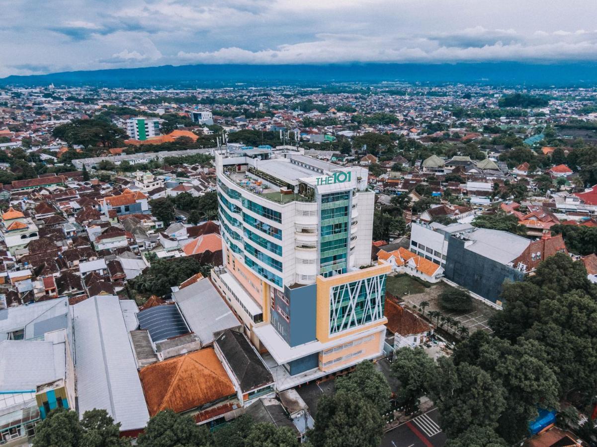 Отель The 1O1 Malang Oj Экстерьер фото