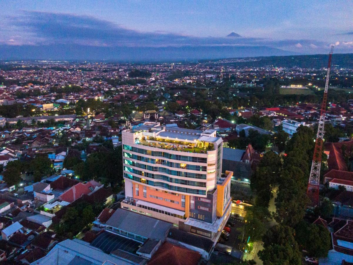 Отель The 1O1 Malang Oj Экстерьер фото